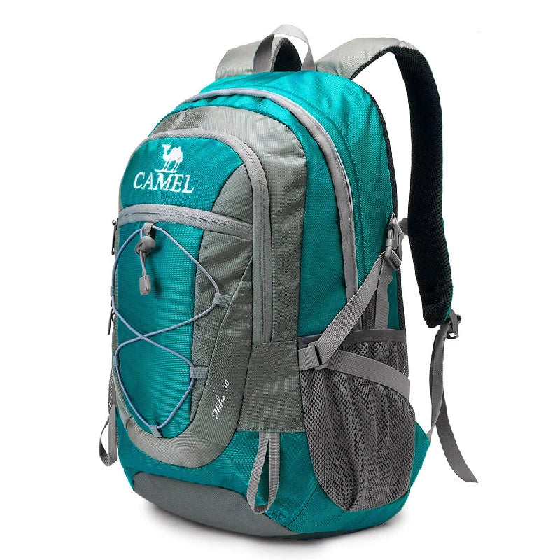 Mochila Outdoor Explorer 30L - Impermeável para Caminhadas e Trekking